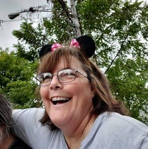 Meet your Posher, Sharon